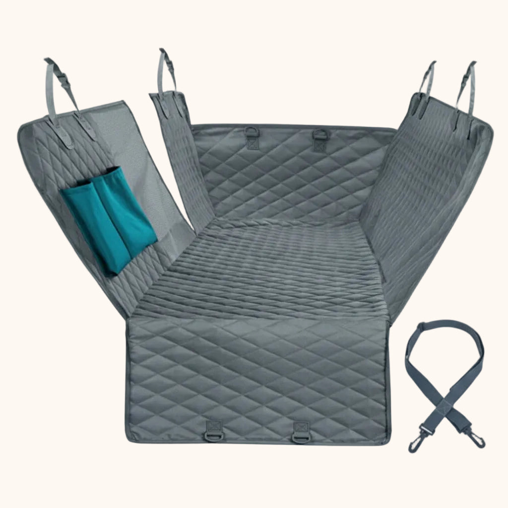 Coprisedile per cani grigio ZampyAdventure, resistente e confortevole, ideale per proteggere l’interno dell’auto durante i viaggi con il tuo cane